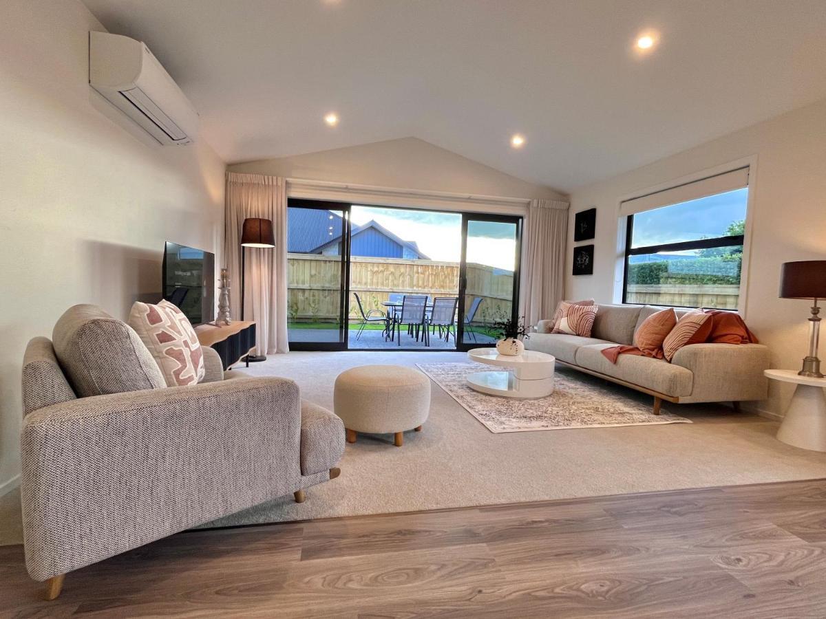 Luxury Villa, Central, Golf And Cafes - By Kosh Bnb Hamilton Eksteriør billede
