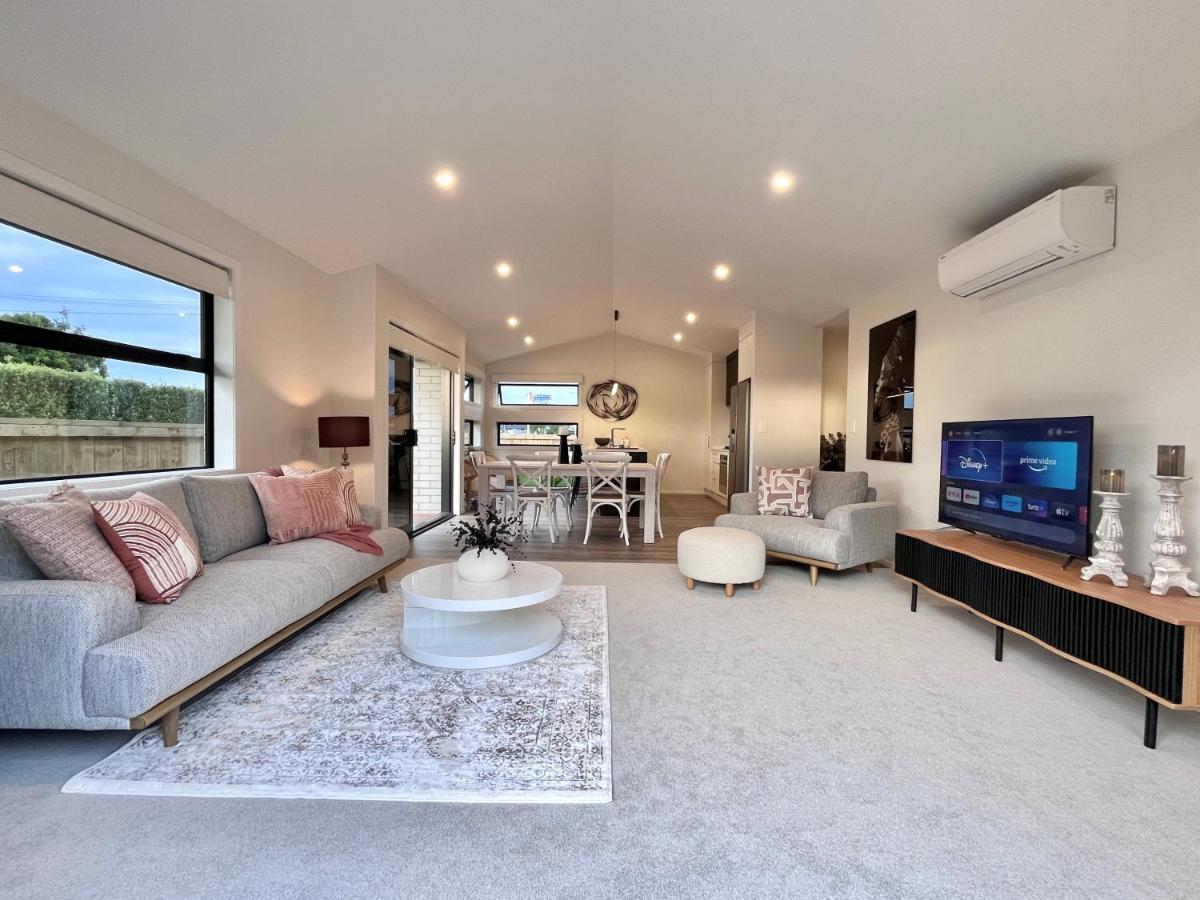 Luxury Villa, Central, Golf And Cafes - By Kosh Bnb Hamilton Eksteriør billede